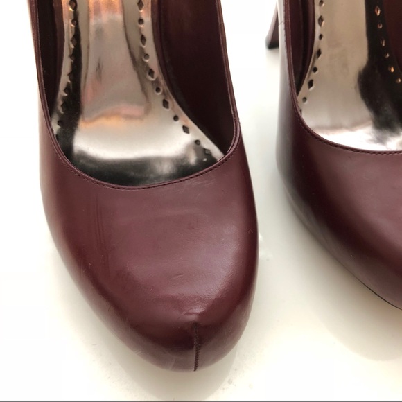 bcbg black heels with ankle strap